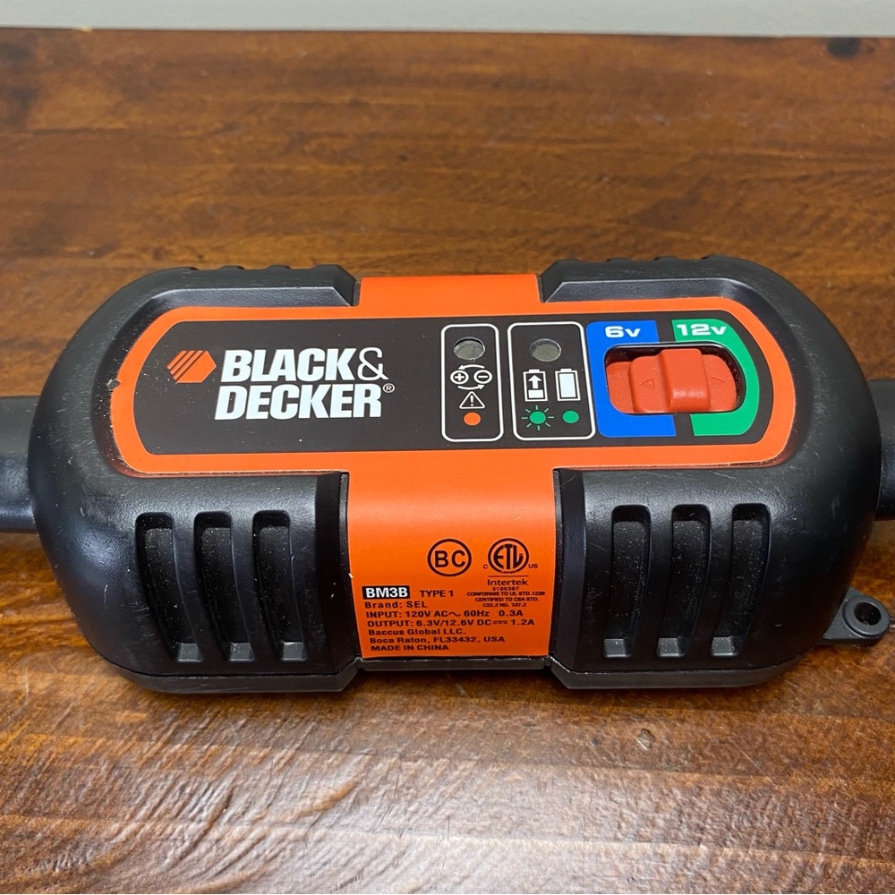Black & Decker Battery Charger/Maintainer, Trickle Charger - Picture 5 of 13